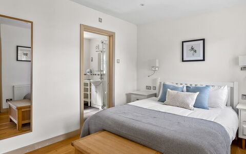 Bownder House: Furniture, Bed, Interior Design, Bedroom, Bedding, Wall, Bed Sheet, Room, Wood, Flooring