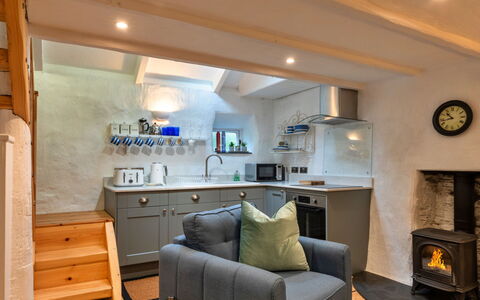Spray Barn: Furniture, Interior Design, Flooring, Wood, Floor, Ceiling, Room, Lighting, Cabinetry, Countertop
