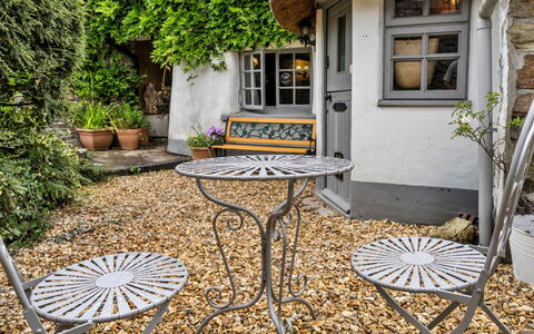Okehampton 619: Shrub, Flowerpot, Garden, Furniture, Outdoor Furniture, Groundcover, Houseplant, Chair, Cottage