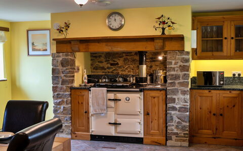 Oak Leaf Cottage: Furniture, Interior Design, Flooring, Wood, Cabinetry, Kitchen Appliance, Kitchen, Countertop, Lighting, Floor