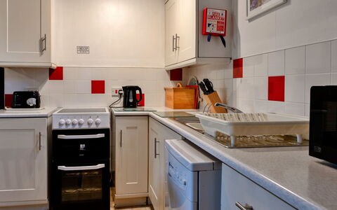Old Nog Cottage, Stowford: Kitchen Appliance, Kitchen, Major Appliance, Countertop, Kitchen Stove, Stove, Home Appliance, Interior Design, Flooring, Small Appliance