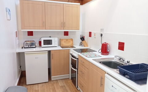 Halcyon Cottage, Stowford: Kitchen, Kitchen Appliance, Countertop, Major Appliance, Cabinetry, Furniture, Kitchen Sink, Interior Design, Sink, Kitchen Stove