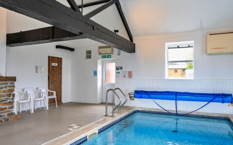 Tarquol Cottage, Stowford: Flooring, Floor, Ceiling, Swimming Pool, Hardwood, Wood Stain, Resort, Daylighting