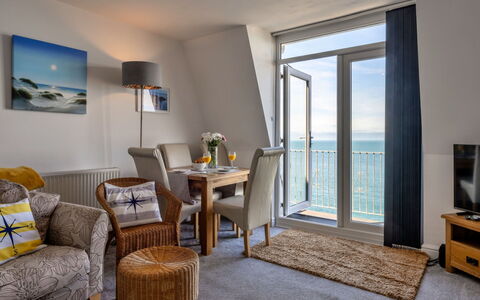 Sea Views Apartment in Ilfracombe: Sea, Ocean, Chair, Coast