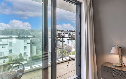 Plymouth Residence 53: Apartment, Interior Design, Floor, Balcony, Aluminium, Wood Flooring, Houseplant, Penthouse Apartment