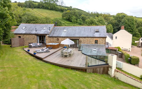 Coulscott Old Barn: Roof, House, Home, Cottage, Land Lot, Farmhouse, Estate, Garden, Yard, Landscaping