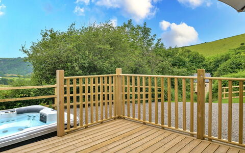 Coulscott Pipistrelle Barn: Wood, Wood Flooring, Flooring, Wood Stain, Hardwood, Deck, Plank, Porch, Fence, Baluster