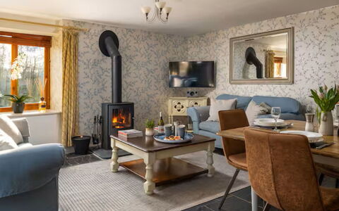 Coulscott Aylesbury Cottage: Furniture, Interior Design, Flooring, Living Room, Wood, Couch, Room, Table, Hearth, Picture Frame