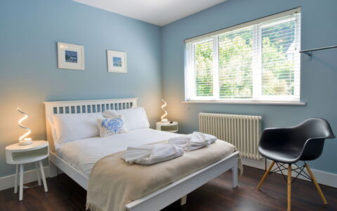 Thorndale: Bed, Bedroom, Interior Design, Furniture, Bedding, Bed Sheet, Flooring, Floor, Wood, Ceiling