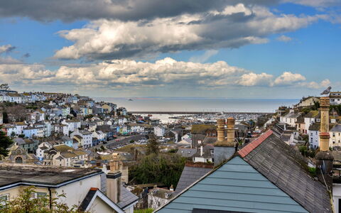 Palm Cott: Blue, Daytime, Building, Residential Area, City, House, Town, Architecture, Roof, Neighbourhood
