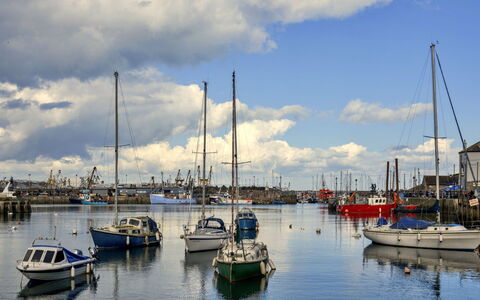 Palm Cott: Boat, Blue, Water, Water Resources, Body Of Water, Watercraft, Boats And Boating--Equipment And Supplies, Marina, Transport, Waterway
