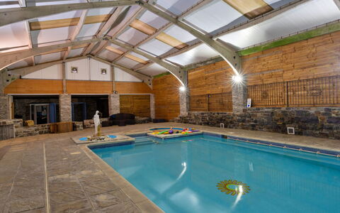 Trimstone Manor - Paddock Cottage: Swimming Pool, Flooring, Resort, Floor, Composite Material, Leisure, Water Feature, Design, Hotel, Leisure Centre