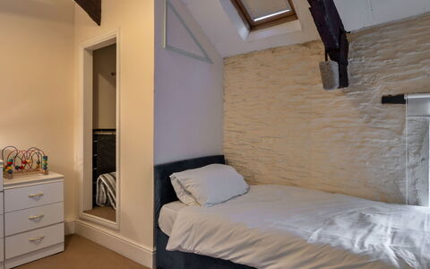 Trimstone Manor - Paddock Cottage: Wall, Bedroom, Bed, Interior Design, Furniture, Floor, Bedding, Bed Sheet, Flooring, Room