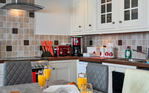 Poppy Cottage, Great Houndbeare Farm: Kitchen, Kitchen Appliance, Countertop, Interior Design, Furniture, Major Appliance, Flooring, Cabinetry, Small Appliance, Room