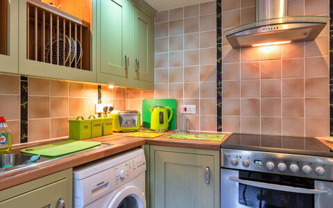 Lime Cottage, Great Houndbeare Farm: Kitchen Appliance, Kitchen, Major Appliance, Interior Design, Countertop, Flooring, Home Appliance, Cabinetry, Ceiling, Floor