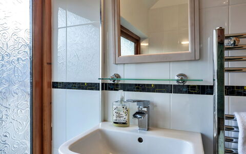 Lime Cottage, Great Houndbeare Farm: Plumbing Fixture, Bathroom, Interior Design, Tap, Bathroom Sink, Flooring, Sink, Plumbing, Floor, Mirror