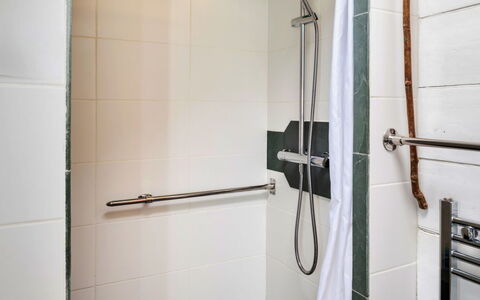 Little Roost: Plumbing Fixture, Bathroom, Flooring, Shower, Floor, Shower Head, Plumbing, Shower Bar, Tile, Shower Panel