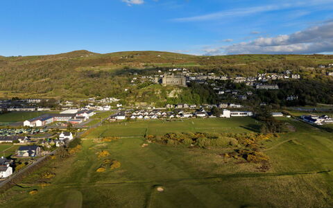 Gorwel: Landscape, Grassland, Plain, Highland, Rural Area, Land Lot, Field, Pasture, Village, Aerial Photography