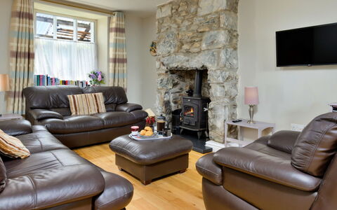 Artro View: Furniture, Interior Design, Flooring, Wood, Floor, Couch, Living Room, Room, Ceiling, Home