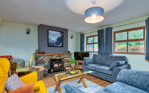 Riverstone Cottage: Furniture, Interior Design, Couch, Flooring, Living Room, Floor, Home, Ceiling, Table