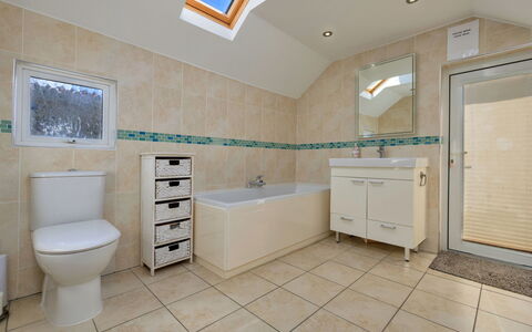 Awel Y Mor: Flooring, Plumbing Fixture, Floor, Interior Design, Sink, Bathroom, Ceiling, Tap, Tile, Plumbing