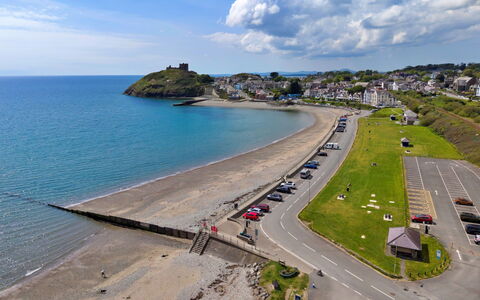 Awel Y Mor: Water, Body Of Water, Coast, Coastal And Oceanic Landforms, Sea, Beach, Bank, Shore, Ocean, Headland