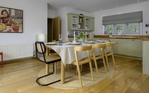 Hampton Coast: Furniture, Interior Design, Flooring, Chair, Wood, Floor, Kitchen & Dining Room Table, Ceiling, Table, Dining Room