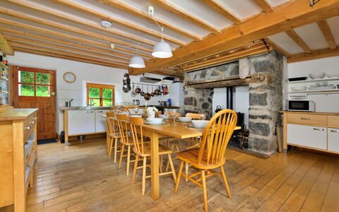 Gladstone: Wood, Furniture, Ceiling, Flooring, Interior Design, Kitchen, Kitchen & Dining Room Table, Hardwood, Room, Countertop