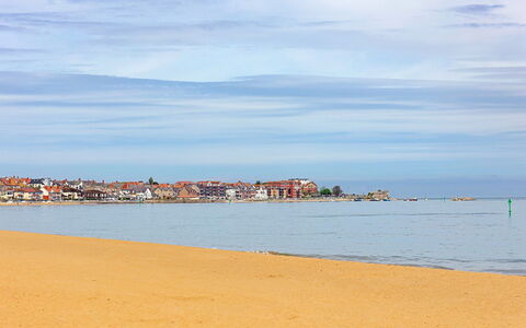 Colwyn Bay 646: Sky, Body Of Water, Horizon, Beach, Sea, Coastal And Oceanic Landforms, Coast, Ocean, Morning, Shore