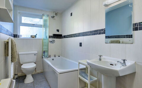 Penrhos Sea Cottage: Bathroom, Plumbing Fixture, Flooring, Floor, Interior Design, Bathtub, Sink, Toilet, Plumbing, Tap