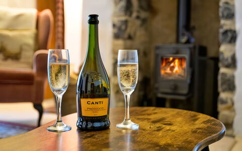 Merddyn Cottage: Bottle, Drinkware, Barware, Stemware, Wine