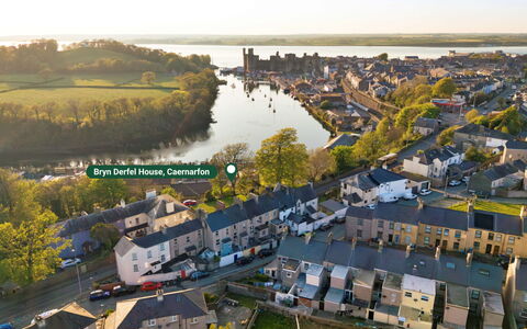 Bryn Derfel House: Water, Water Resources, Body Of Water, Residential Area, Waterway, City, Urban Area, Bird'S-Eye View, Neighbourhood, Landscape