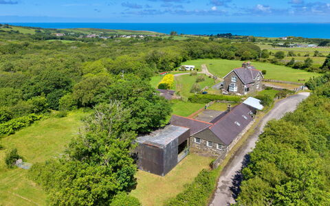 Penlon Cottage: Grass, Grassland, Rural Area, Land Lot, Landscape, Plain, Cottage, Home, Field, Meadow