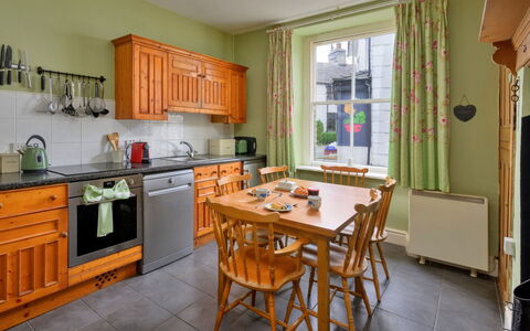 Bod Gwynedd: Furniture, Interior Design, Flooring, Wood, Kitchen, Floor, Table, Room, Kitchen Appliance, Cabinetry