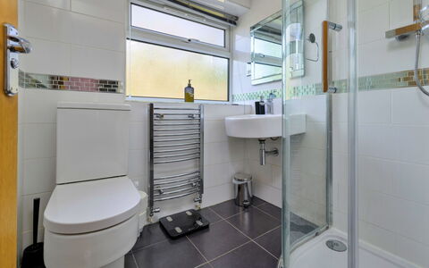 Dyffryn: Interior Design, Flooring, Plumbing Fixture, Floor, Bathroom, Toilet, Toilet Seat, Sink, Plumbing, Tap