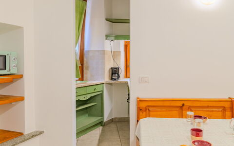 La Finestra sul Lago: Interior Design, Ceiling, Furniture, Flooring, Floor, Room, Apartment, Cabinetry, Kitchen, Countertop