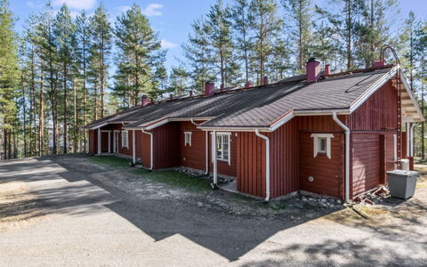 Koli Country Club B 5: Roof, Cottage, Slope, Larch, Siding, Log Cabin, Pine Family, Evergreen