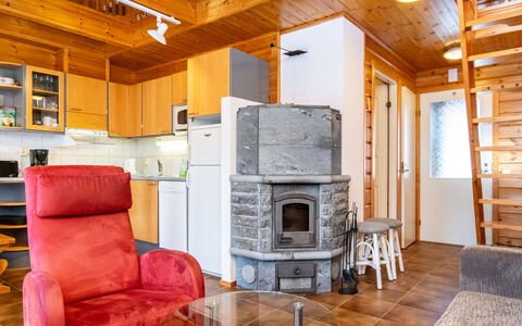 Koli Country Club B 6: Wood, Home, Log Cabin, Cottage, Winter, Hardwood, Wood Stain, Living Room, Freezing, Daylighting