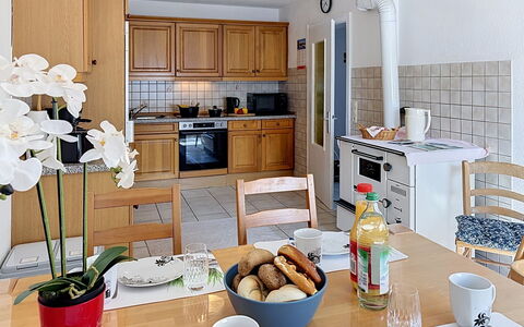 Albert: Furniture, Kitchen, Flooring, Interior Design, Countertop, Kitchen Appliance, Cabinetry, Wood, Major Appliance, Floor