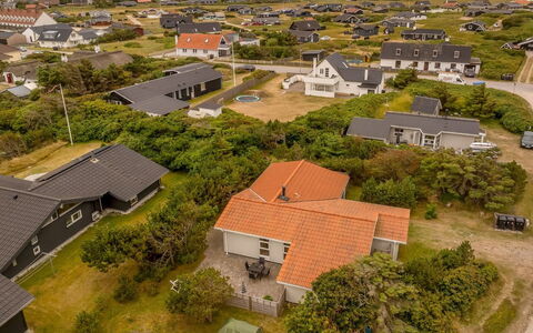 Jale - 300M from the Sea: Residential Area, Home, Roof, House, Landscape, Land Lot, Suburb, Plain, Bird'S-Eye View, Aerial Photography