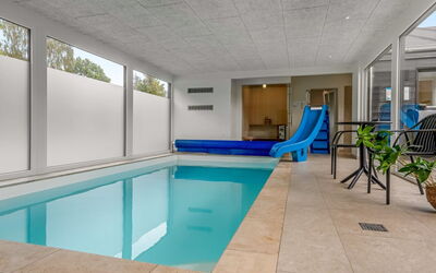 Filippine - 800M from the Sea