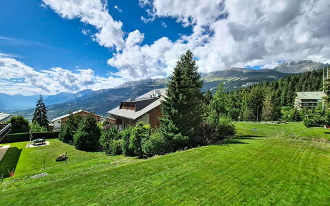 Résidence Mila N°2: Grass, Mountainous Landforms, Mountain, Landscape, Highland, Hill, Hill Station, Mountain Range, Land Lot, Rural Area