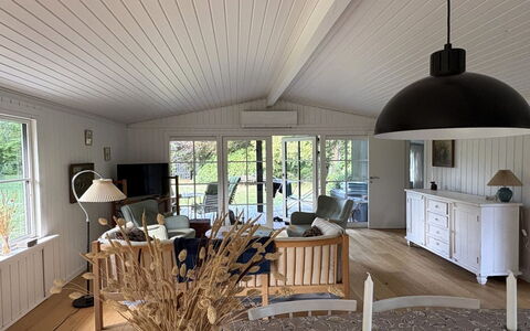 Brynja - 2.5Km from the Sea: Building, House, Window, Home, Roof, Residential Area, Shrub, Cottage, Land Lot