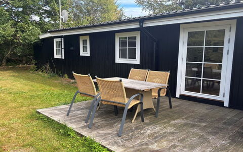 Brynja - 2.5Km from the Sea: Building, House, Window, Home, Roof, Residential Area, Shrub, Cottage, Land Lot