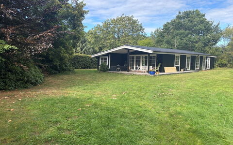 Brynja - 2.5Km from the Sea: Building, House, Window, Home, Roof, Residential Area, Shrub, Cottage, Land Lot