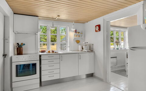 Safir - 1.7Km from the Sea: Kitchen, Flooring, Kitchen Appliance, Major Appliance, Countertop, Interior Design, Wood, Floor, Home Appliance, Ceiling