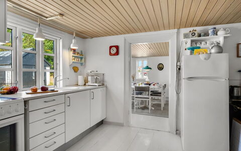 Safir - 1.7Km from the Sea: Kitchen, Kitchen Appliance, Interior Design, Major Appliance, Wood, Countertop, Flooring, Home Appliance, Ceiling, Cabinetry