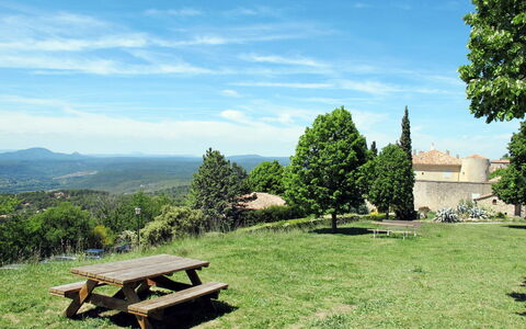 Lou Parpaiou: Landscape, Hill, Land Lot, Plain, Outdoor Furniture, Hill Station, Outdoor Bench, Meadow, Picnic Table, Outdoor Table