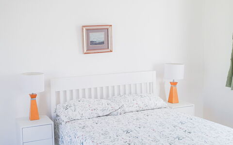 Ballyconneely Hc No.5: Bed, Furniture, Bedding, Bedroom, Bed Sheet, Linens, Interior Design, Textile, Nightstand, Throw Pillow