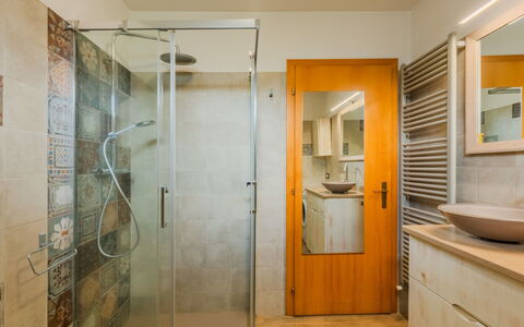 Federica: Flooring, Plumbing Fixture, Interior Design, Bathroom, Floor, Bathroom Sink, Ceiling, Plumbing, Shower, Lighting